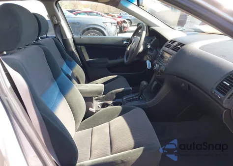 2005 Honda Accord 3.0 Lx from USA, damaged, VIN 1HGCM66325A040041